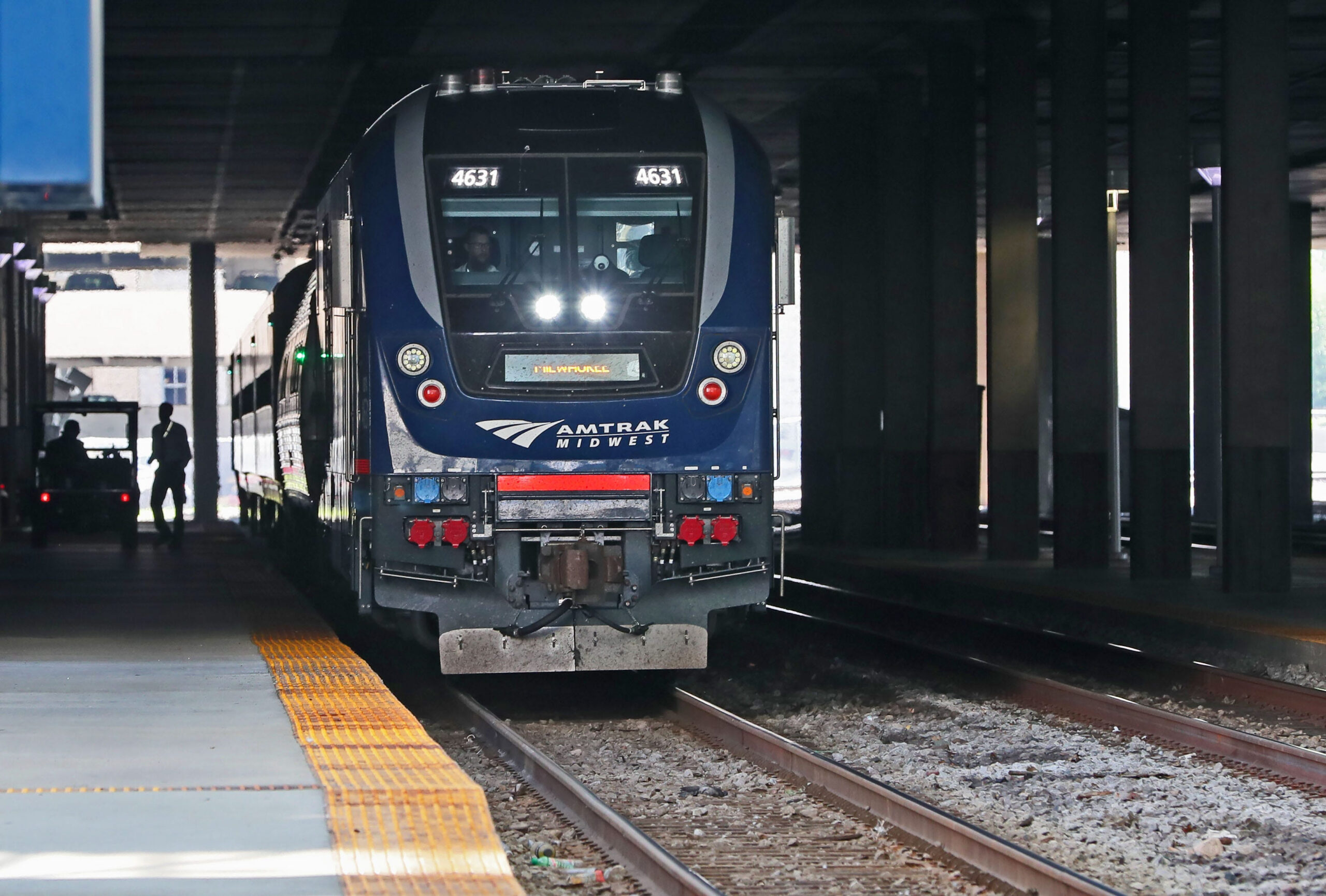 Milwaukee to Madison train line to cost $200M with state help