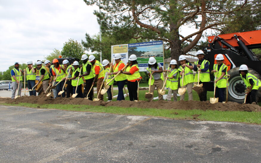 Contractor teaches Milwaukee middle school students about construction careers