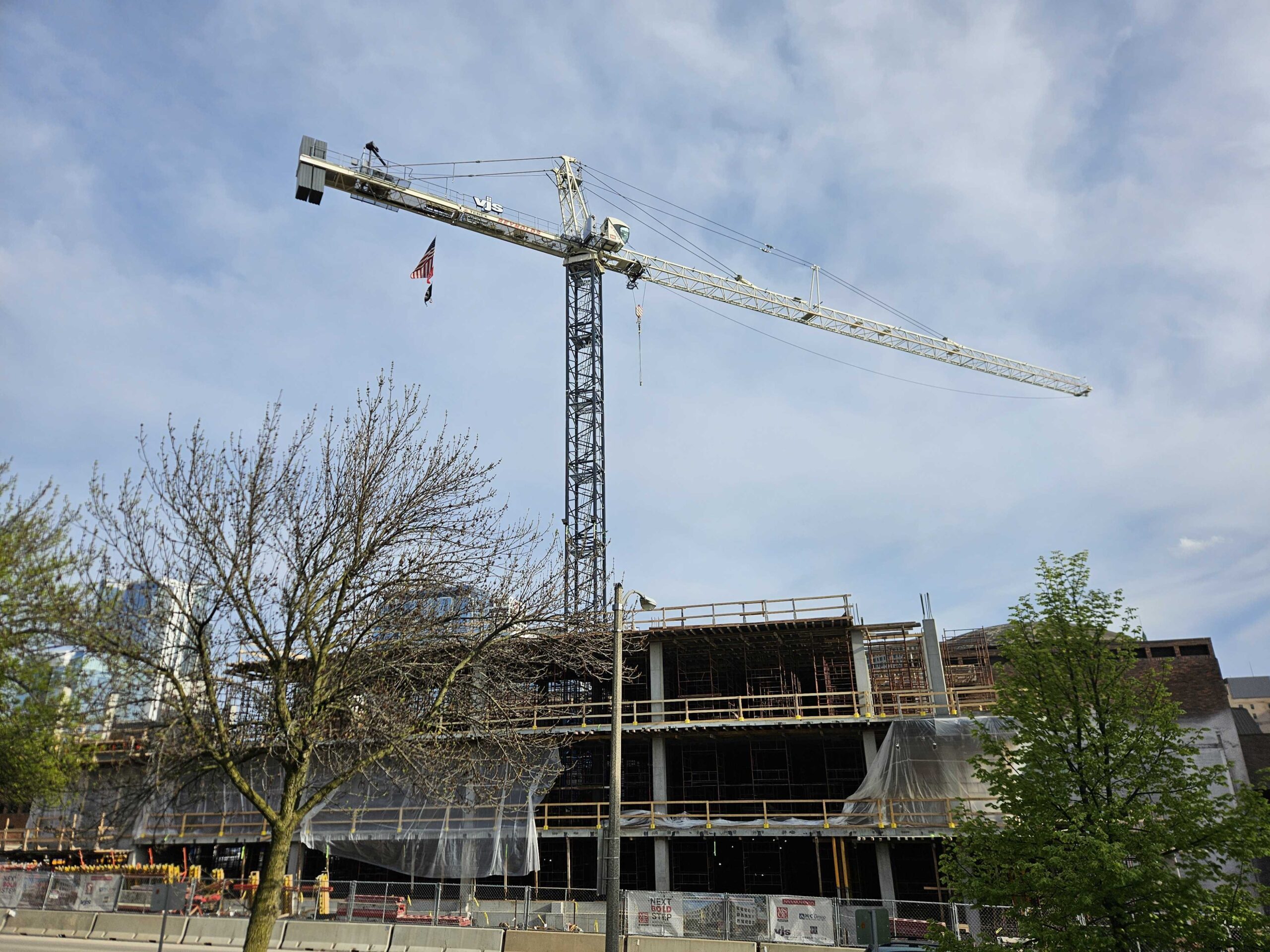 Contractor backlog reaches nine months in May
